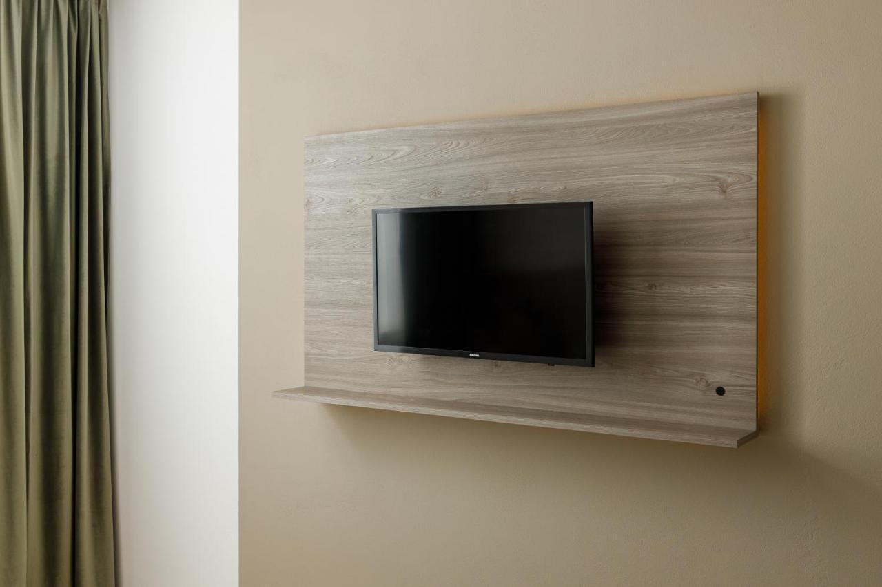 Ada Homes Coresi 707 ブラショフ エクステリア 写真